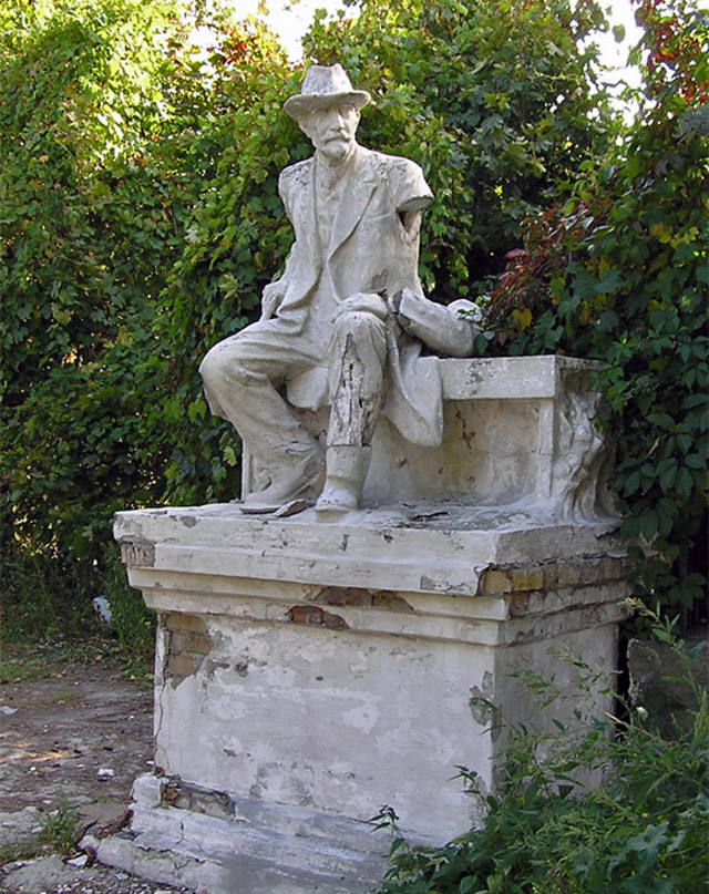 Скульптура Ивана Мичурина