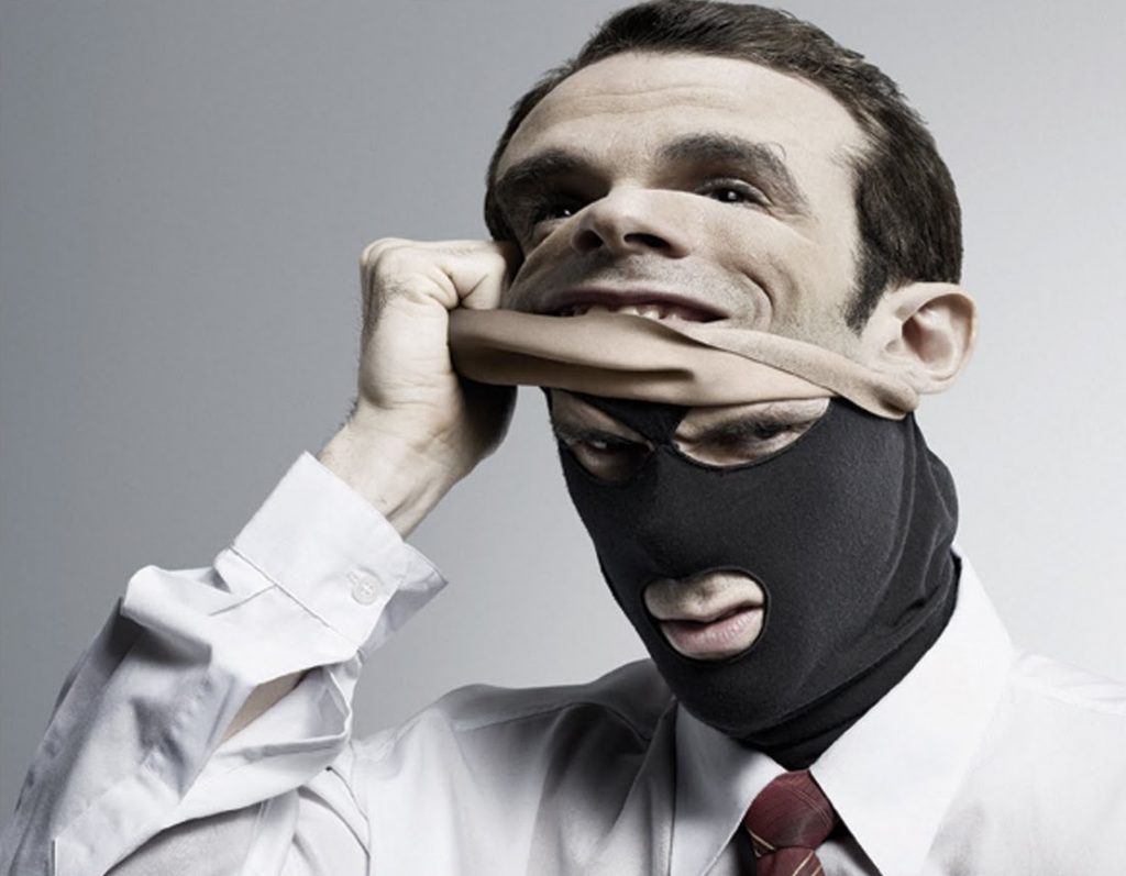 1 из 7 парадоксальных качеств умных людей: умные люди доверчивы